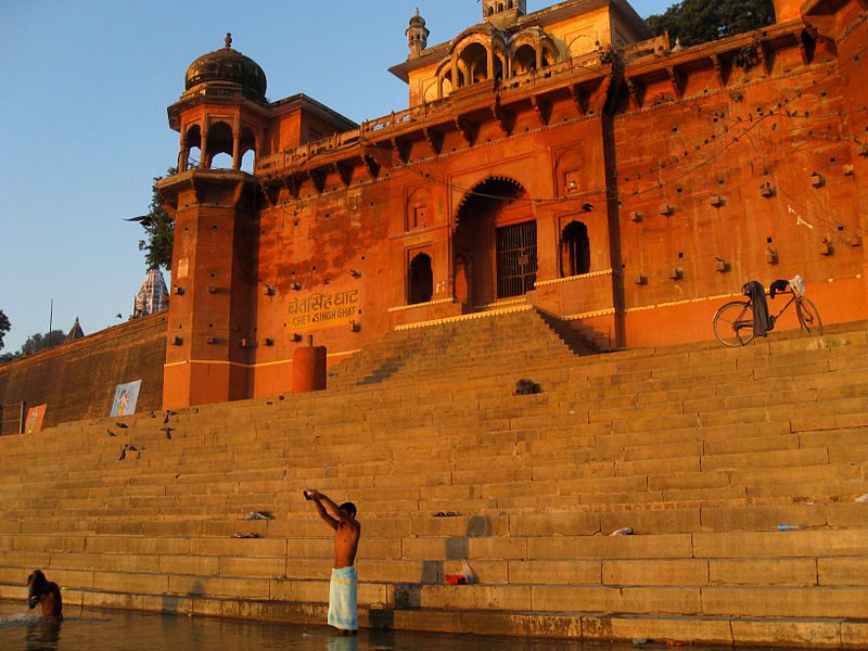 chet singh ghat in varanasi, a serene spot along the river ganges known for its historical significance and peaceful atmosphere. easily accessible by cab from delhi to varanasi, it's a popular destination for tourists.