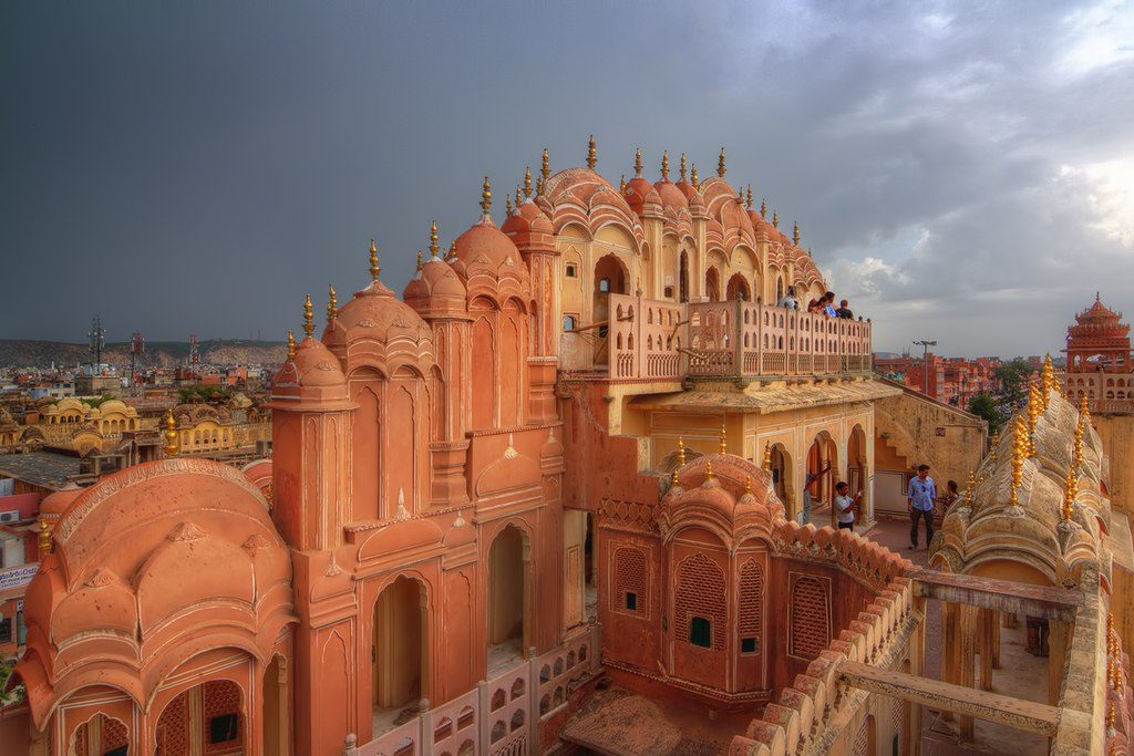 visit the stunning hawa mahal with our delhi to jaipur cab service. discover one of the must-see places in jaipur comfortably. book your ride now!