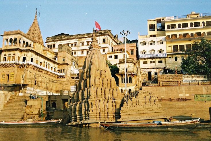 scindia ghat in varanasi, easily reached by cab from delhi to varanasi. a favorite spot for tourists, known for its beautiful views and spiritual significance.